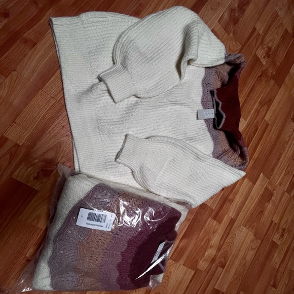 NWT Women’s Knit Sweaters - Picture 5 of 11